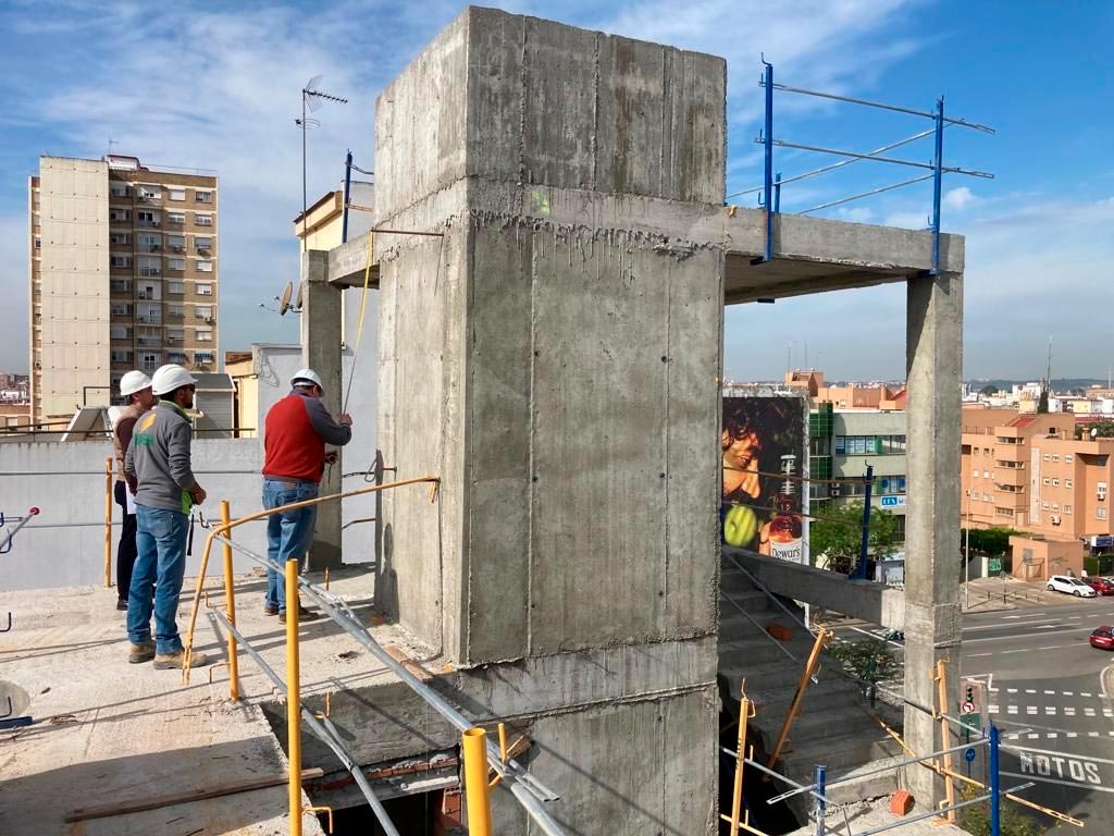 trabajadores-vilaser-obra